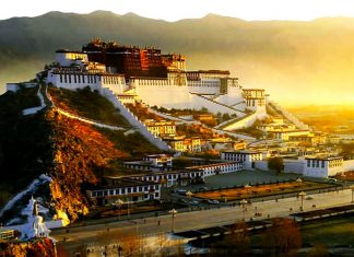 Khám phá vẻ đẹp mùa thu Tây Tạng trên vùng thảo nguyên