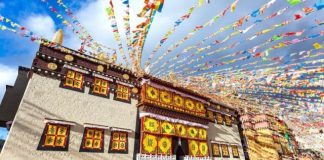 Tu viện Songzanlin - trung tâm Phật giáo quan trọng của Tây Tạng&nbsp;